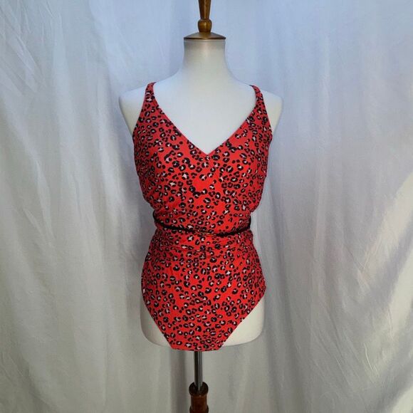 NWOT Figleaves one piece swimsuit 38DD red cheetah print belted - Picture 2 of 9